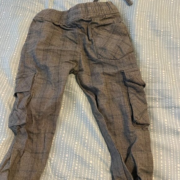Little Trouble Plaid Cargo Pants 2T - Picture 5 of 6
